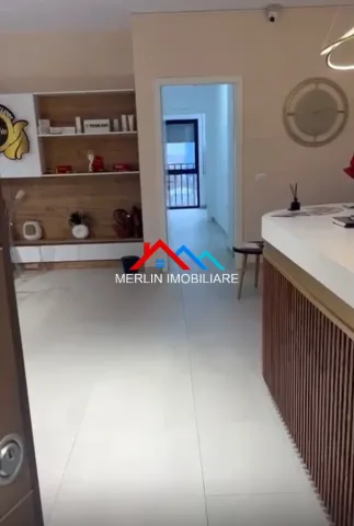 Tirane, jepet me qera ambjent biznesi Kati 8, 116 m² 80,000 LEKE (RRUGA E DIBRES)