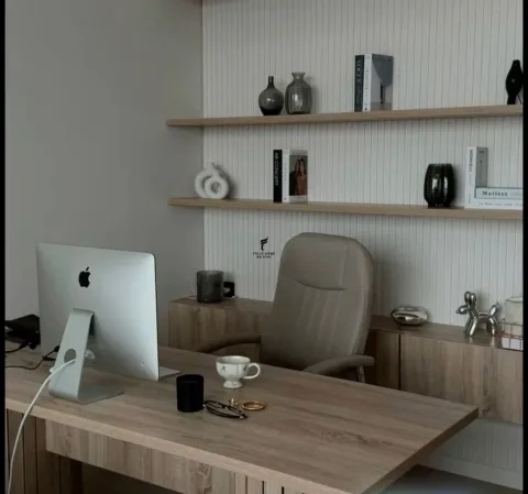 Tirane, jepet me qera zyre Kati 1, 25 m² 630 € (KOMUNA E PARISIT)