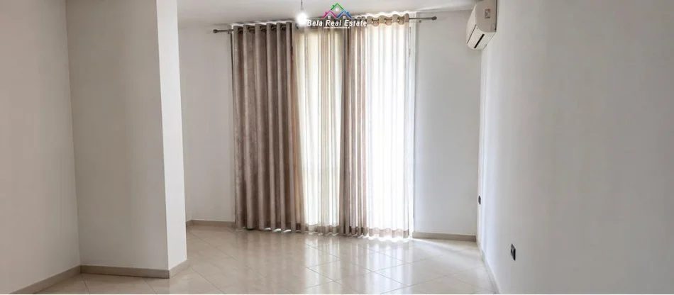 Tirane, jap me qera zyre Kati 5, 110 m² 1.430 € (kika 2)
