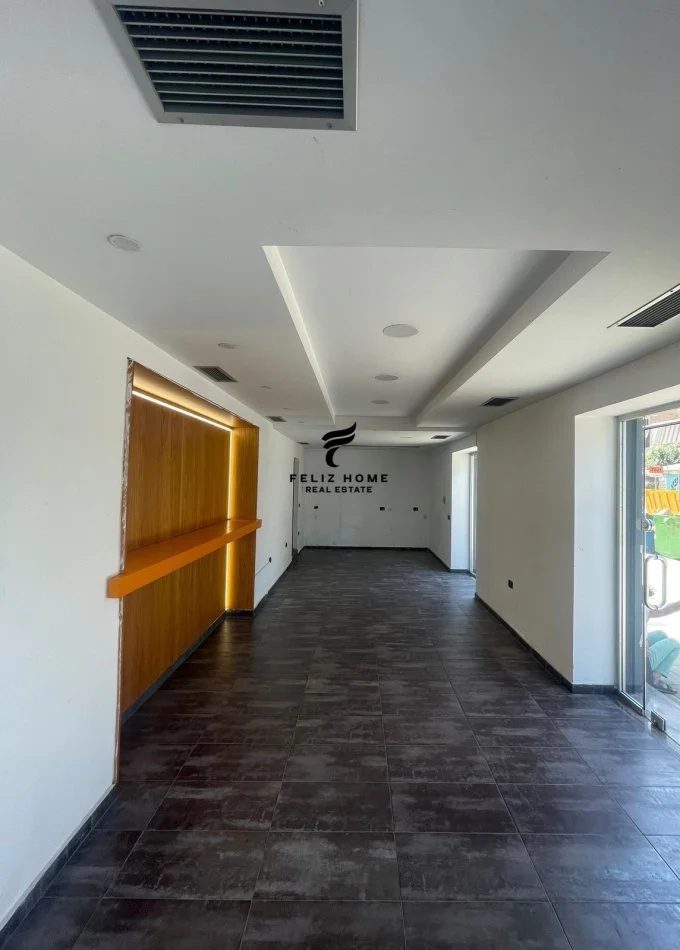 Tirane, jepet me qera dyqan Kati 0, 40 m² 1.200 € (STACIONI TRENIT)
