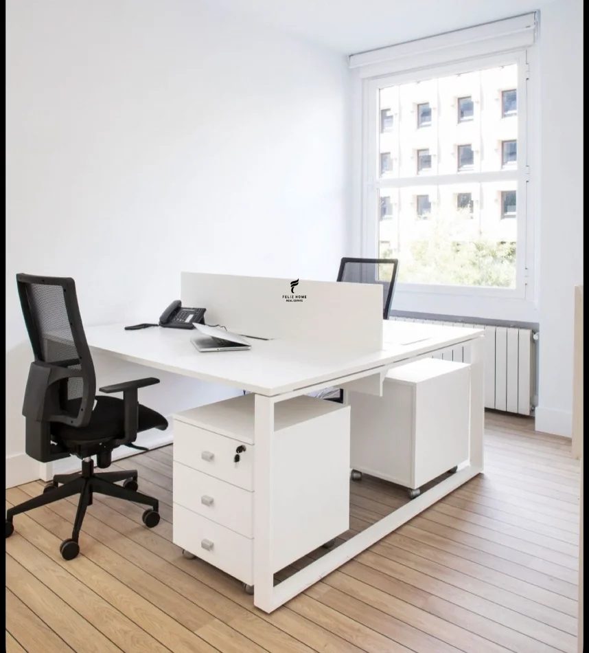 Tirane, jepet me qera zyre Kati 2, 96 m² 1.000 € (VASIL SHANTO)