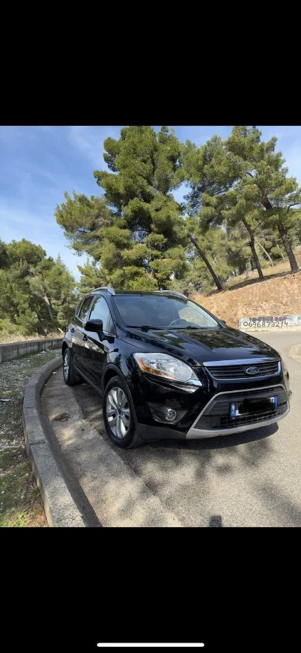 Tirane, shitet SUV Ford - Kuga Nafte, e zeze automatik 220 km 6.000 €