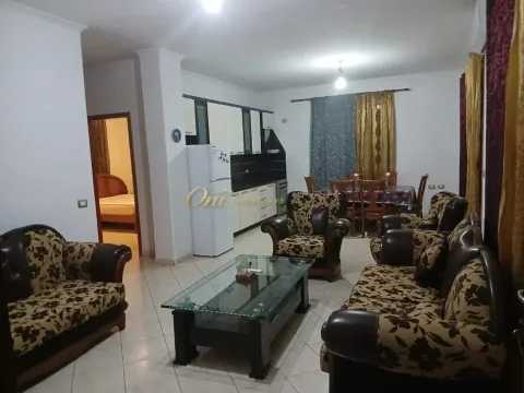 Tirane, jepet me qera apartament 1+1 Kati 1, 75 m² 400 € (KODRA E DIELLIT)