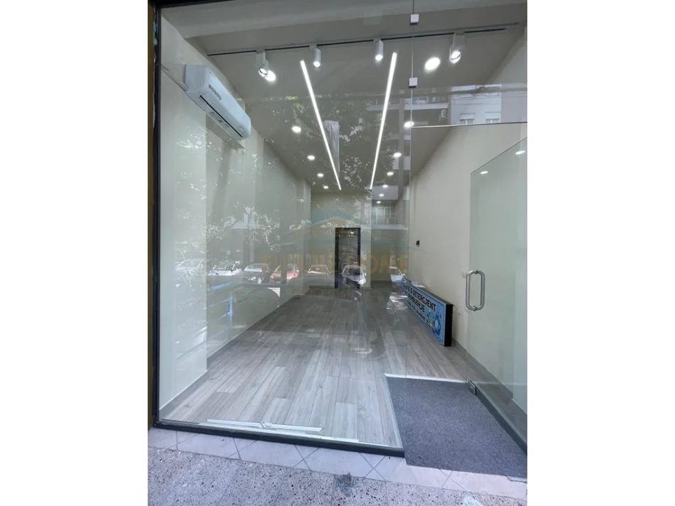 shitet ambjent biznesi Kati 0, 37 m² 115.000 € (5 MAJI)