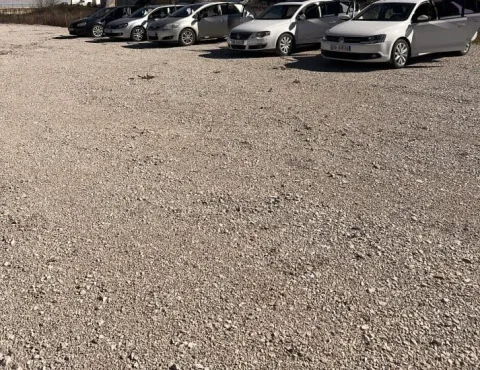 Tirane, jepet me qera toke , 2.000 m² (Vore)
