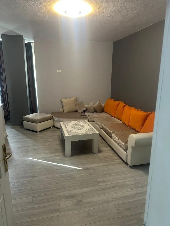 Tirane, jepet me qera apartament 2+1 Kati 2, 92 m² 750 € (MYSLYM SHYRI)