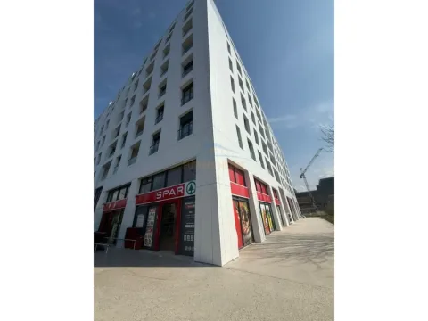 Tirane, shitet ambjent biznesi Kati 0, 640 m² (PORCELAN)