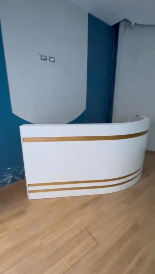 Tirane, jepet me qera dyqan Kati 0, 100 m² 1.000 € (RRUGA BARDHYL)