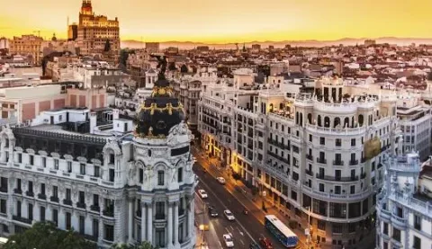 Tirane, oferte City-tour | Vizita qytetesh 5 Dite ne Barcelone Madrid me Guide