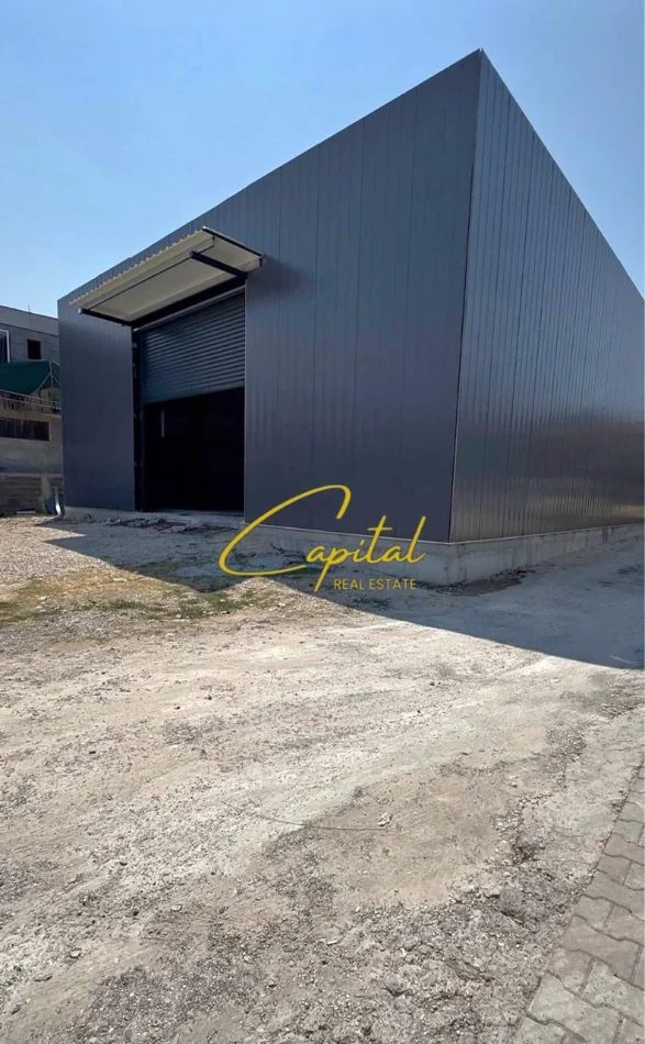 Tirane, jepet me qera magazine Kati 0, 1.100 m² 3.000 € (KASHAR)
