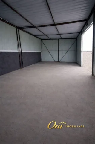 Tirane, jepet me qera ambjent biznesi Kati 0, 800 m² 1.000 € (PEZE HELMES)
