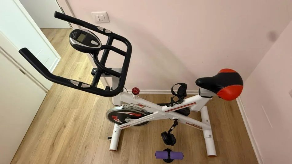 Tirane, shes biciklete fitnesi Spinning Bicycle e bardhë 300 €