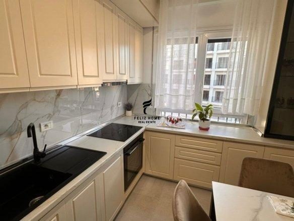 APARTAMENT ME QERA 2+1+2 PAZARI I RI 1.000 EURO FH-67779