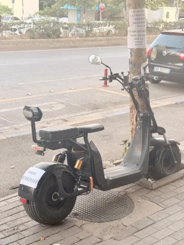 Tirane, shes skuter elektrik “CityCoco , e zeze 350 €