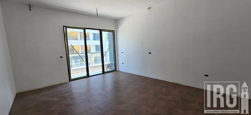 Tirane, jepet me qera aktivitet biznesi , 103 m² 1.300 € (rruga e kavajes , 21 Dhjetori)