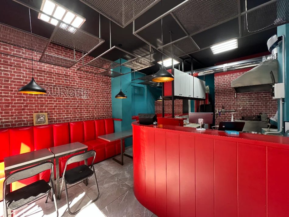 Tirane, shes Shitet Biznes Fast Food (Burger) – Rr. e Kosovareve 25.000 €