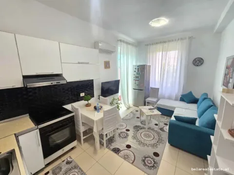 Tirane, shitet apartament 1+1 , 40 m² 160.000 € (Bulevardi Bajram Curri)