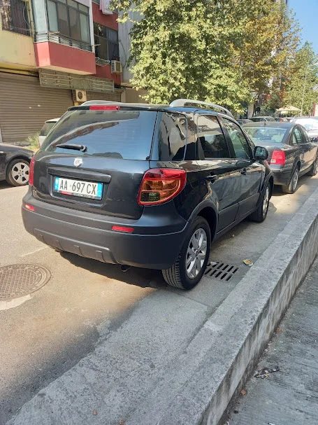 fiat sedici 1,9 nafte,4x4 viti 2010, 226.000 km cmimi 4800 €