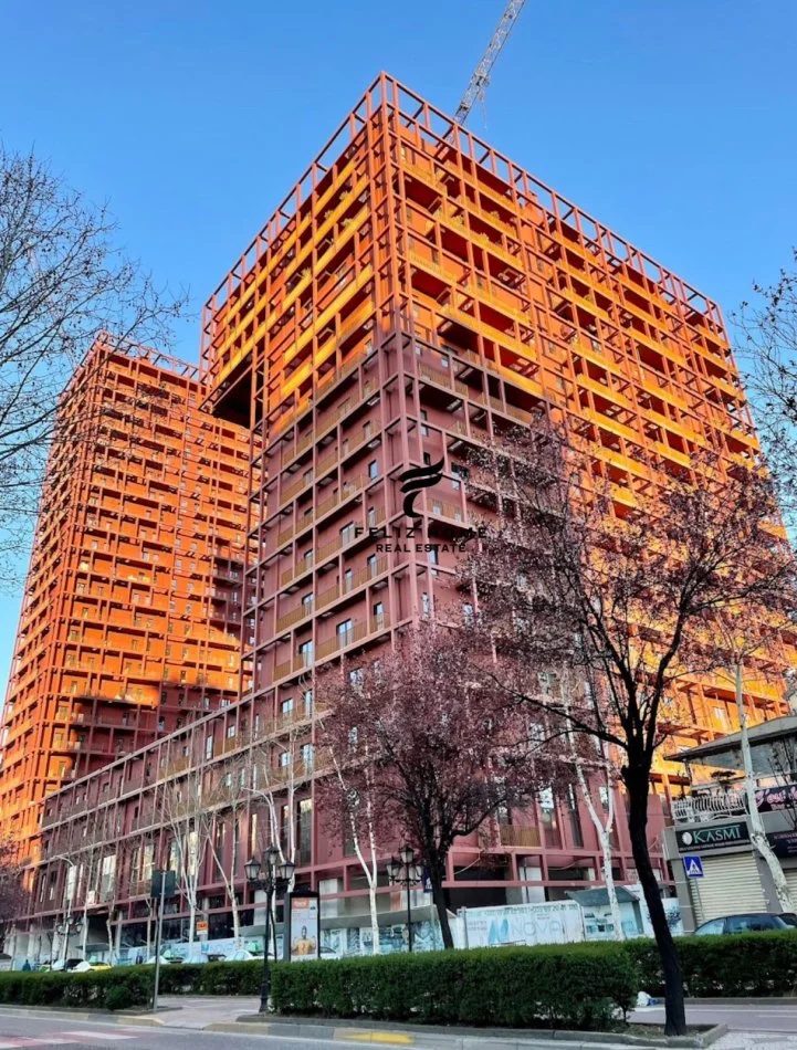 Tirane, jepet me qera zyre Kati 7, 79 m² 700 € (RRUGA E KAVAJES)