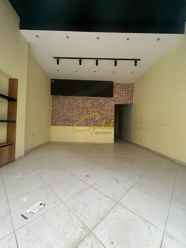 Tirane, shitet dyqan Kati 0, 42 m² (ASTIR)