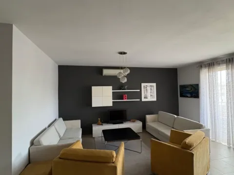 Tirane, jepet me qera apartament 2+1 Kati 6, 78 m² 650 € (SHKOLLA E BALETIT)