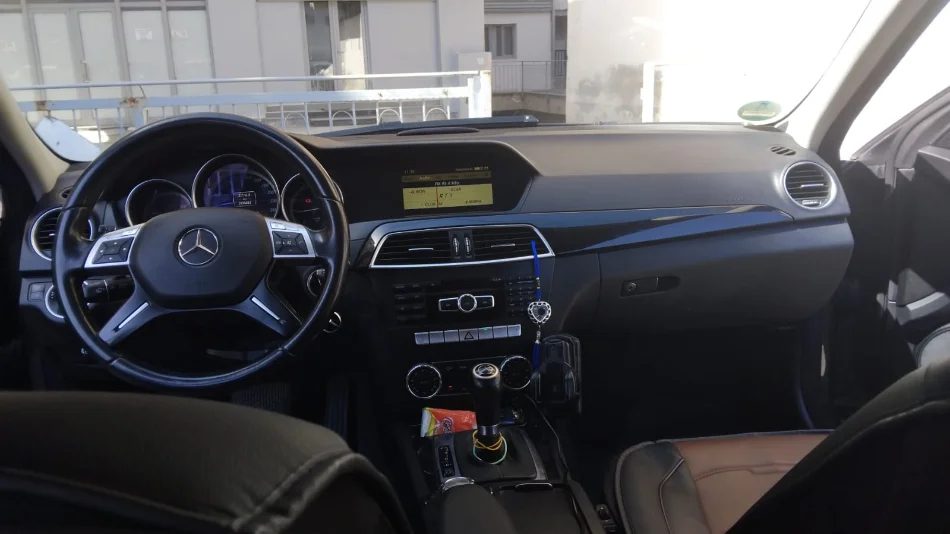 Elbasan, shes makine C-class 220 cdi W204 Nafte, automatik Klima 6.800 €