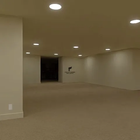 Tirane, jepet me qera zyre Kati 2, 60 m² 600 € (BLLOKU)
