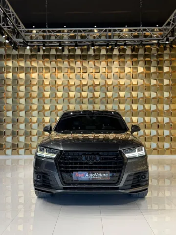 Tirane, shitet SUV Audi Q7 3.0 nafte 2017, Nafte, automatik Klima 230.000 km