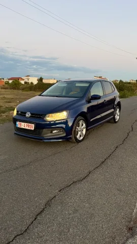 Kavaje, shes makine Vw polo Nafte, blu e errët automatik Kondicioner 200.000 km 6.000 €
