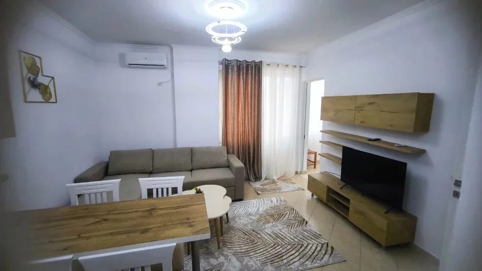 Tirane, jepet me qera apartament 1+1 Kati 8, 63 m² 470 € (Astir)
