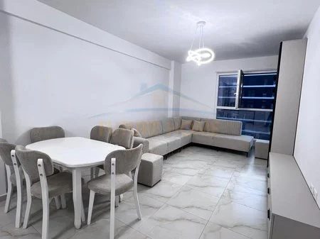 jepet me qera Kati 4, 77 m² 550 €