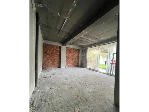 0698329326 Shitet Dyqan në Bulevardin Taulantia në Durrës