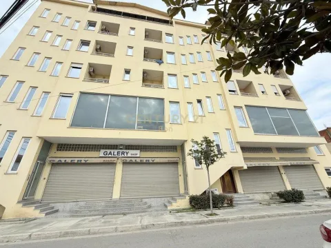 +355682100012 SHITET GODINA E PERSHTATSHME PER HOTEL, PLAZH