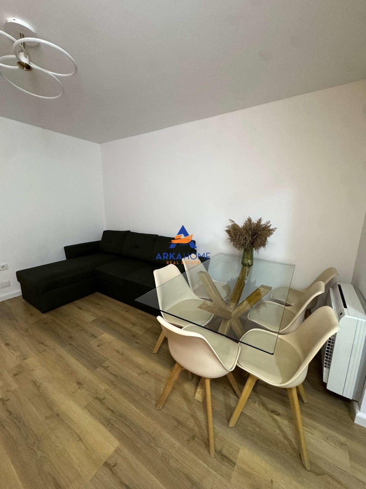 JEPET APARTAMENT ME QERA 2+1+BALLKON "PRANE RRUGES KONGRESI