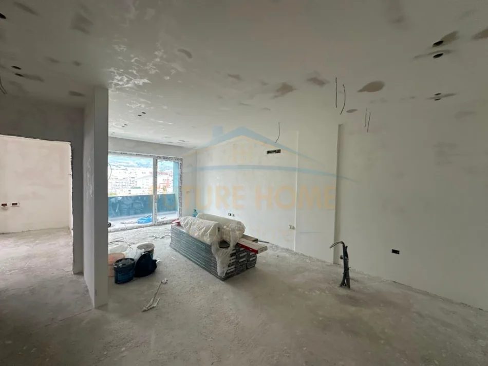 Tirane, shitet apartament 2+1+Ballkon Kati 9, 94 m² 228.000 € (Mirabella Residence, Oxhaku)