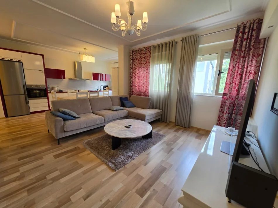 SHITET: Apartament 2+1+2🚾 & 1 Ballkon📍Liqeni Thatë - (Kompleksi FZ) 105m² 🌇 Kati 5 🔥Me Hipotekë, I Mobiluar (230.000€ 💸)