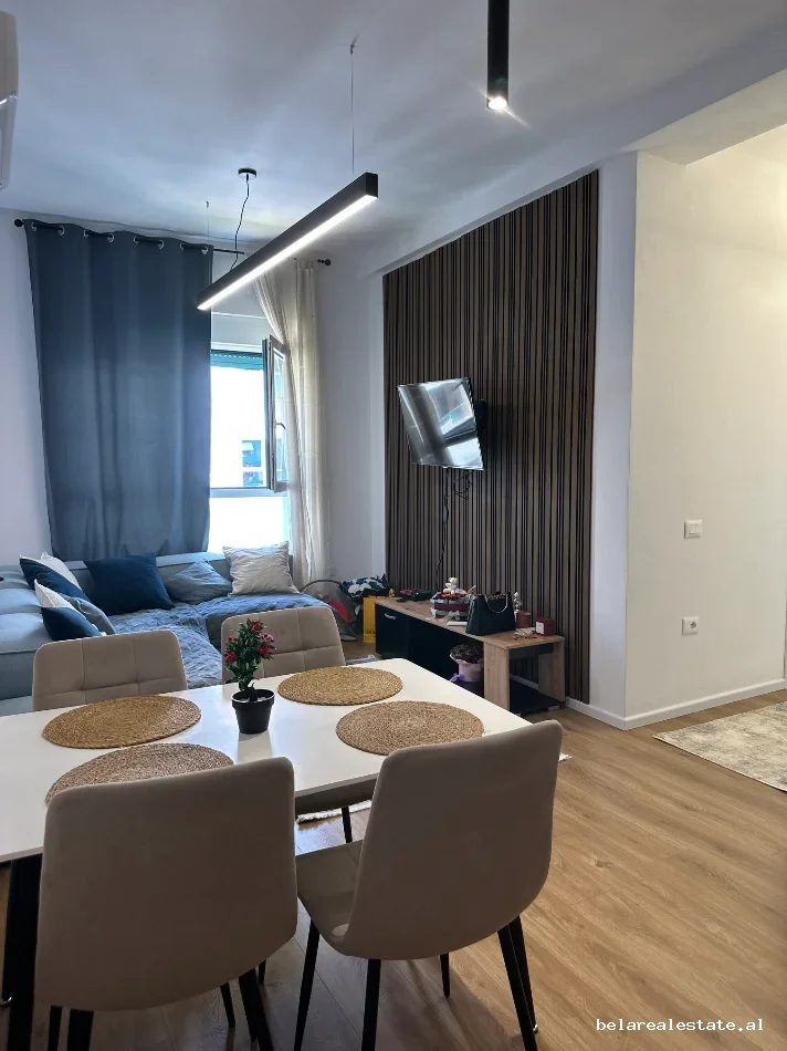 Tirane, jepet me qera apartament Kati 8, 80 m² 570 € (Rruga Pasho Hysa)