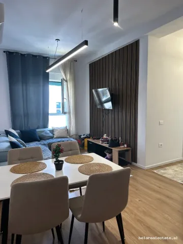 Tirane, jepet me qera apartament Kati 8, 80 m² 570 € (Rruga Pasho Hysa)