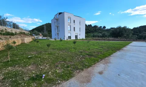 🏡 Apartament 1+1 per Shitje – Himare (te Kalceto)