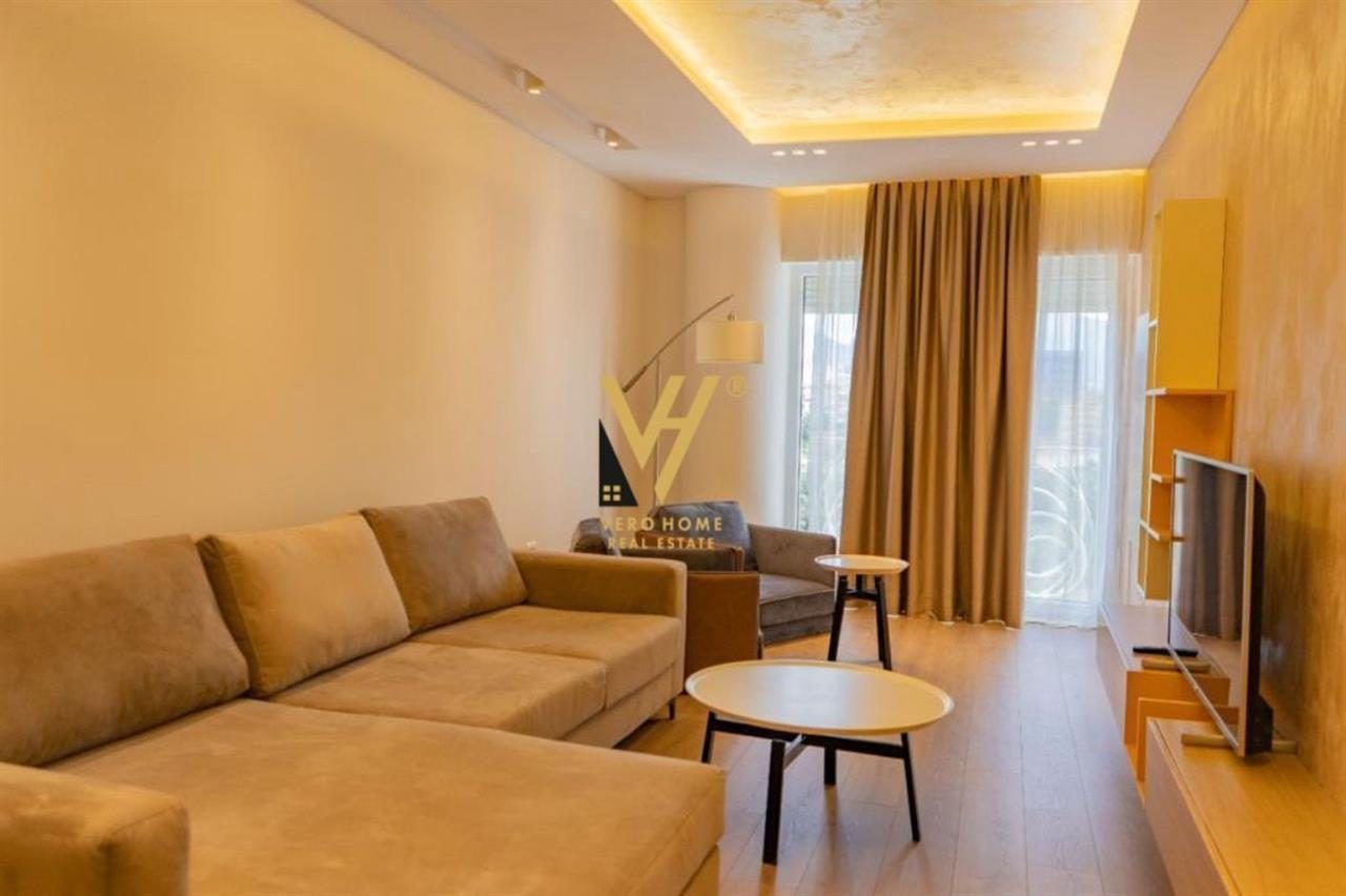 JEPET APARTAMENT 2+1+2 ME QERA TE KODRA E DIELLIT 2, 900 EUR