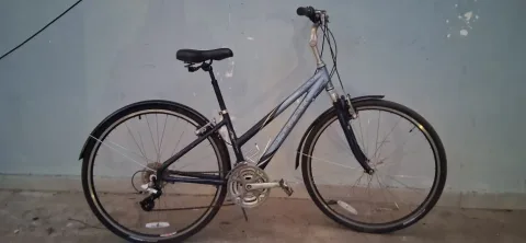 Tirane, njoftim biciklete TREK 7200️28inch blu e hapur 170 €