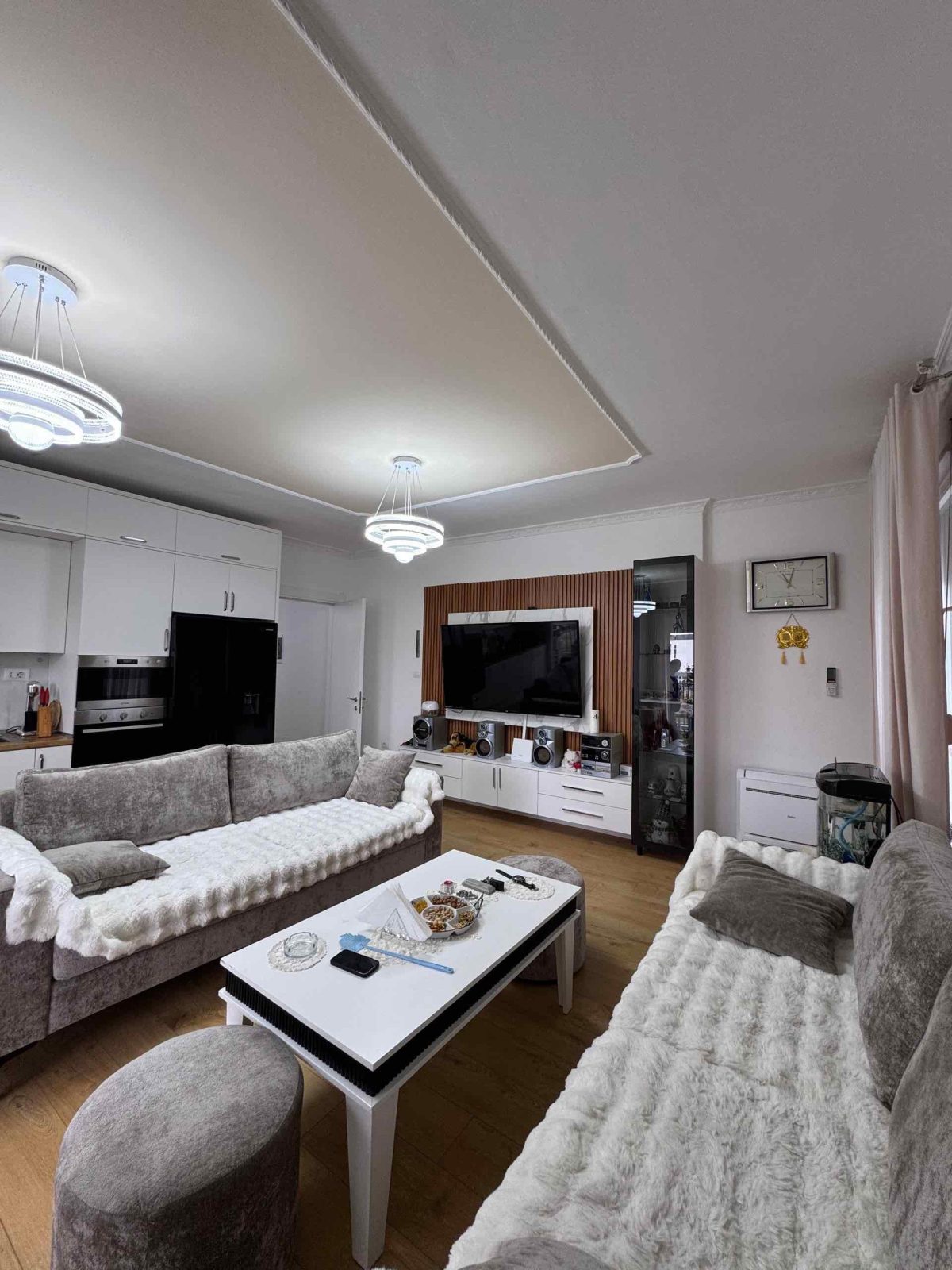 Apartament 2+1+Parkim ne shitje