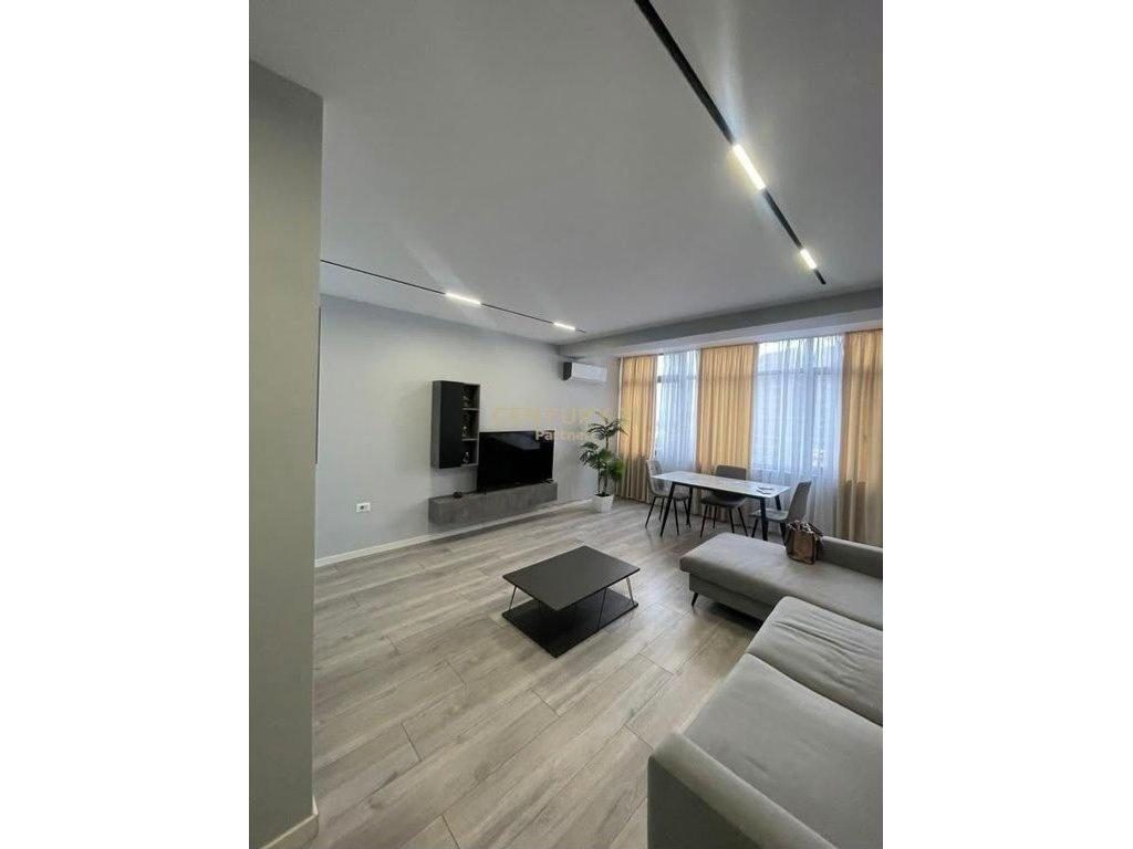 JEPET ME QERA APARTAMENT 2+1 – 21 DHJETORI, TIRANË