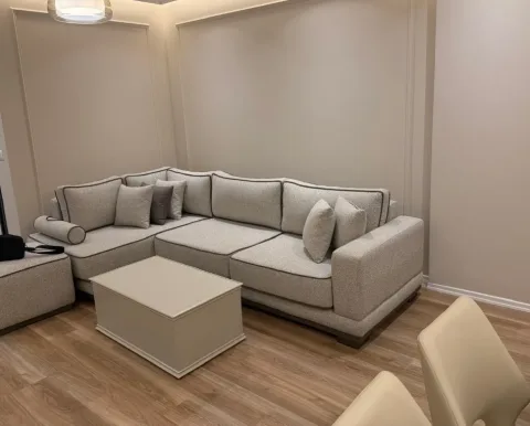 Tirane, jepet me qera apartament 2+1 , 100 m² 900 €