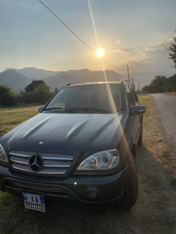 Elbasan, shes SUV Benzin+Gaz, automatik Klima 300 km 4.000 €