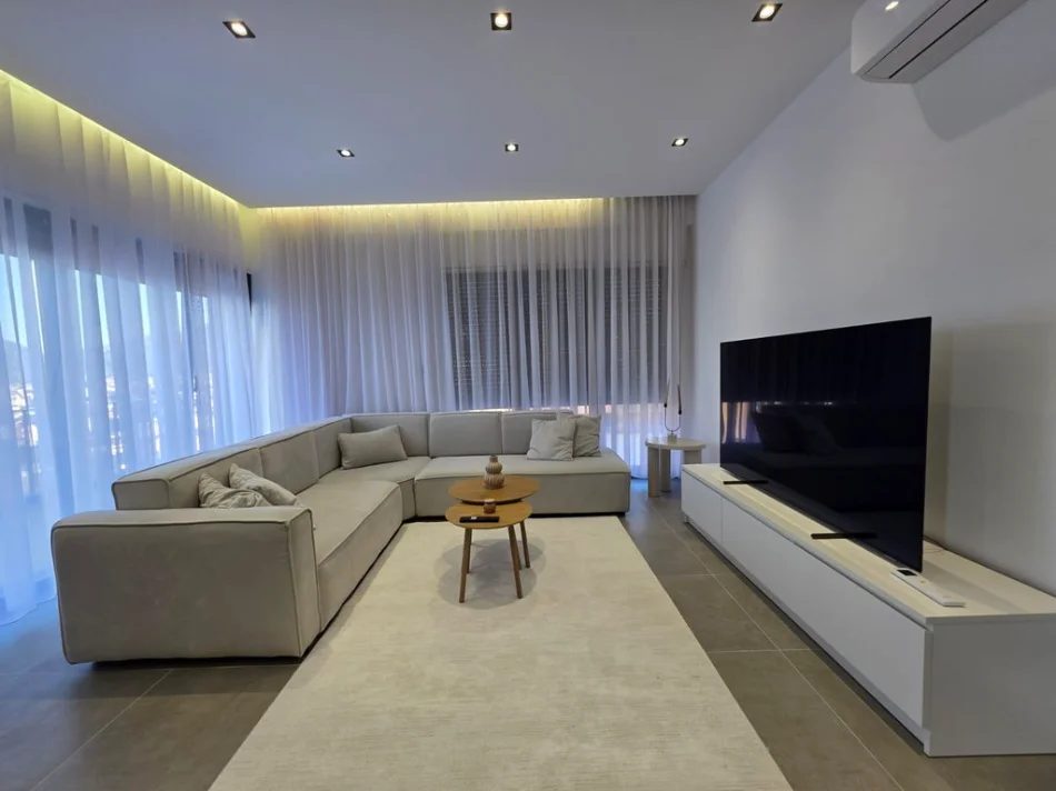 Tirane, jepet me qera apartament 3+1+Ballkon Kati 5, 142 m² 1.500 € (Rezidenca Kodra e Diellit 2, Tirane)