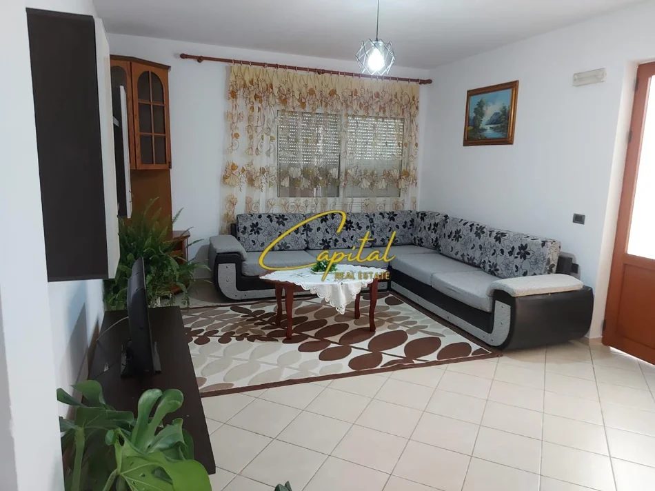 Tirane, jepet me qera apartament 2+1 Kati 1, 100 m² 500 € (BULEVARDI I RI)