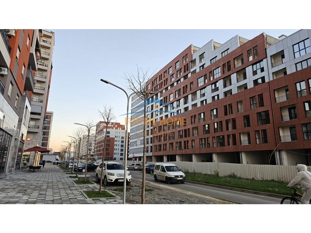 Shitet, Ambient Biznesi, Unaza e Re, Tirane.