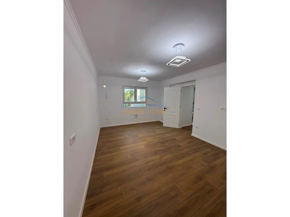 Tirane, shitet apartament 1+1 Kati 4, 53 m² 118.000 € (XHAMLLIKU)