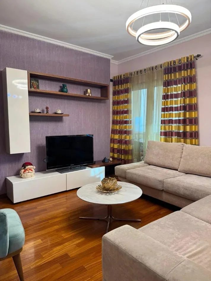 Tirane, jepet me qera apartament 2+1 Kati 6, 96 m² 1.500 € (Rruga Sheh Ahmet Pazari)